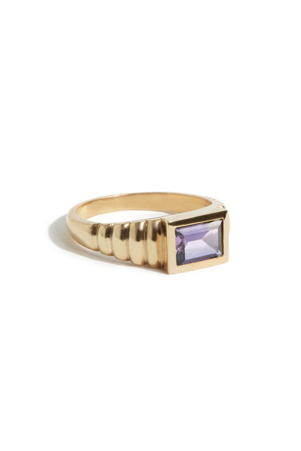 Baguette Art Deco Ring in Gold
