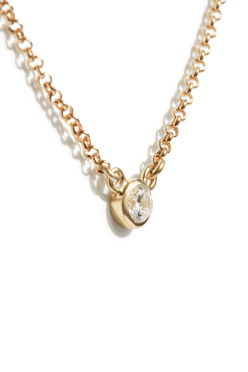 Solitaire Necklace in Gold